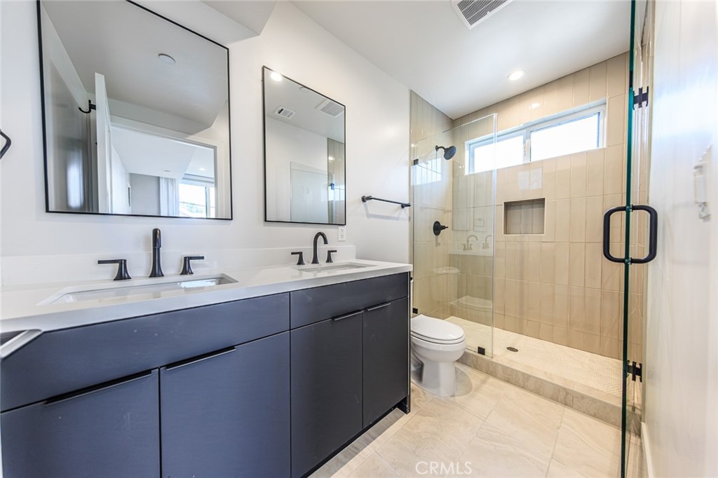 336 North Reno Street, Unit 1/2 Los Angeles, CA 90026 - Photo 33 of 36