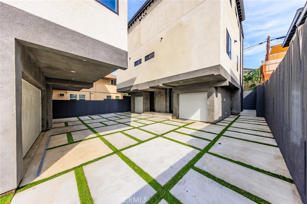 336 North Reno Street, Unit 1/2 Los Angeles, CA 90026 - Photo 5 of 36