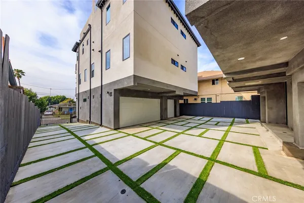 $5,396 | 336 North Reno Street, Unit 1/2, Los Angeles, CA 90026