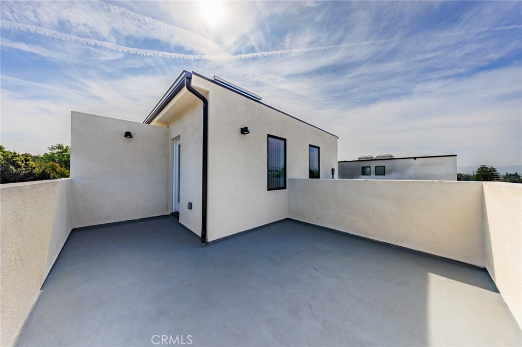 336 North Reno Street, Unit 1/2 Los Angeles, CA 90026 - Photo 8 of 36