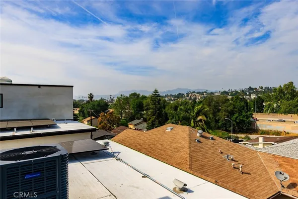 $5,396 | 336 North Reno Street, Unit 1/2, Los Angeles, CA 90026
