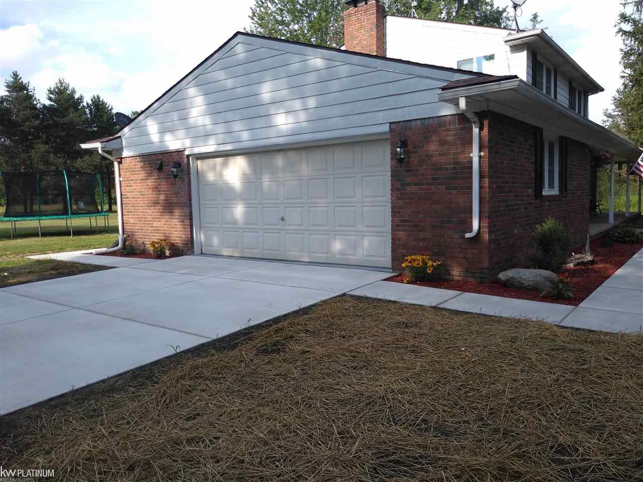 9242 Webb Road Goodells, MI 48027 - Photo 7 of 68 2-Car Garage