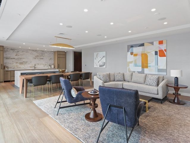$2,600,000 | 380 Harrison Avenue, Unit PH2B, Boston, MA 02118