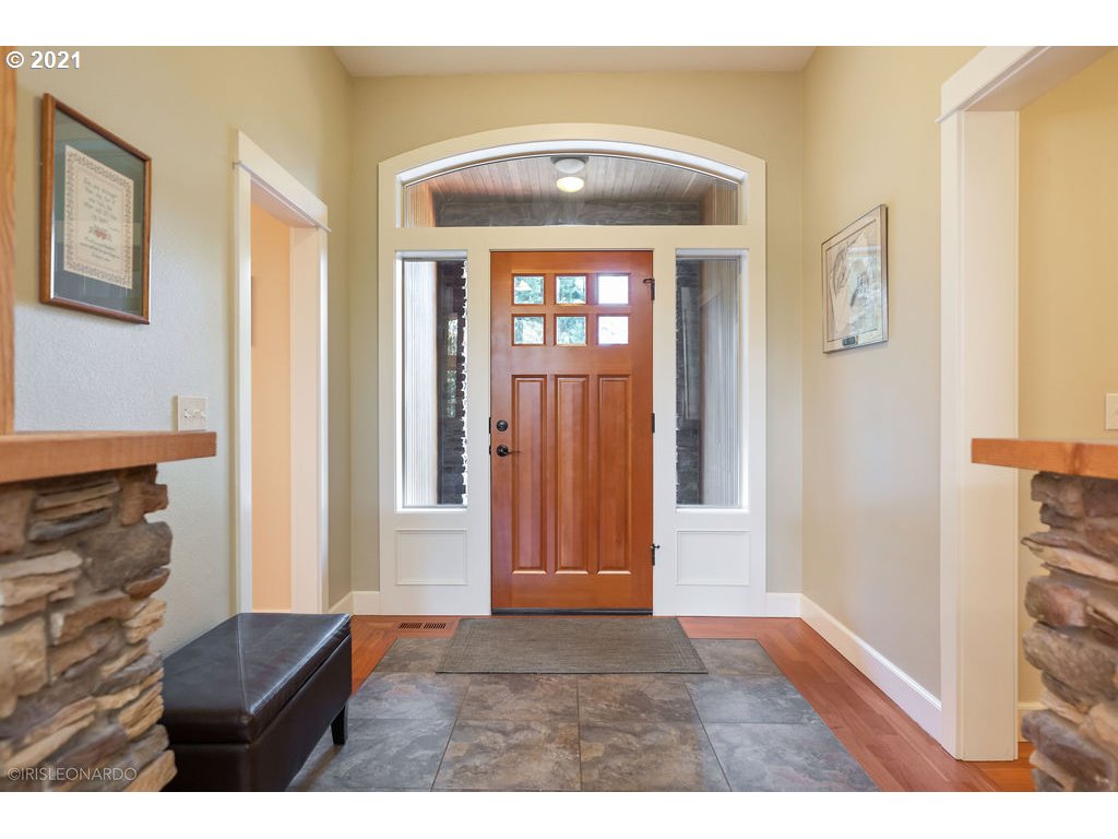3319 Northwest 179th Street Ridgefield, WA 98642 - Photo 2 of 32