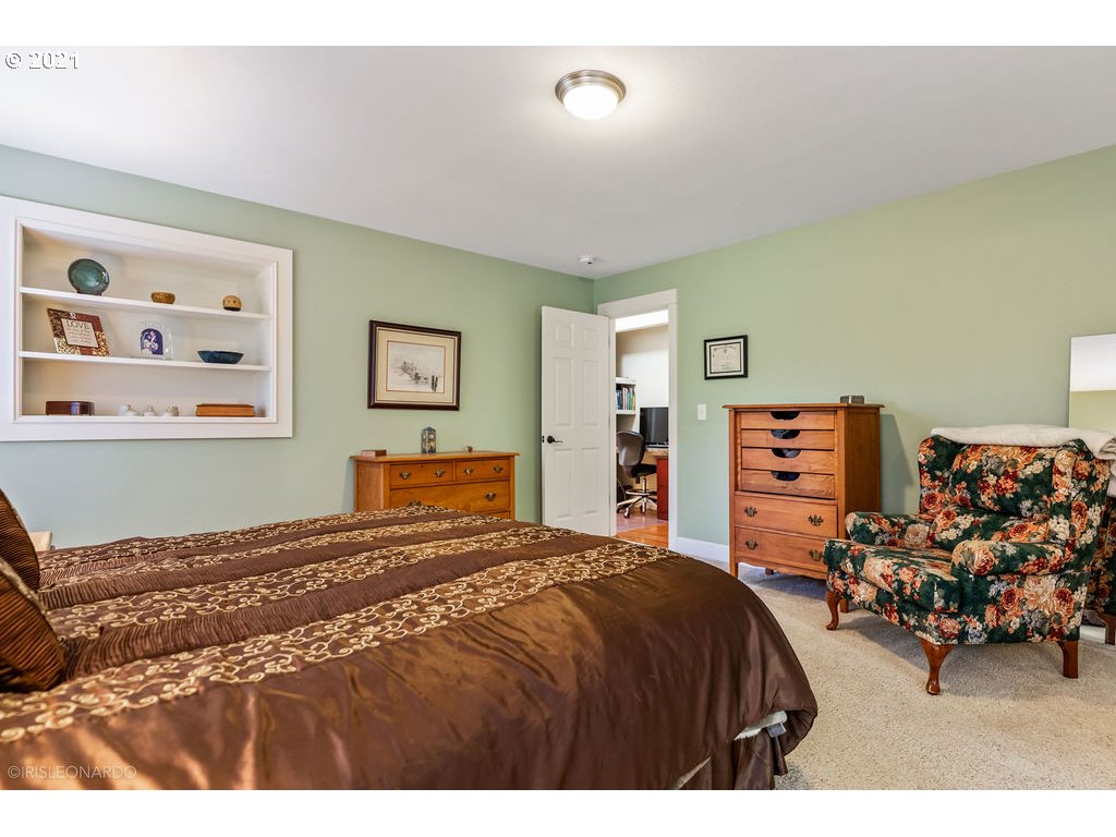 3319 Northwest 179th Street Ridgefield, WA 98642 - Photo 15 of 32
