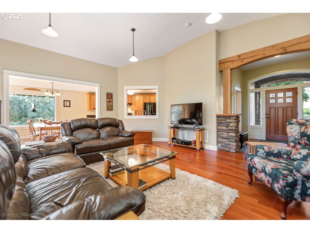 3319 Northwest 179th Street Ridgefield, WA 98642 - Photo 5 of 32