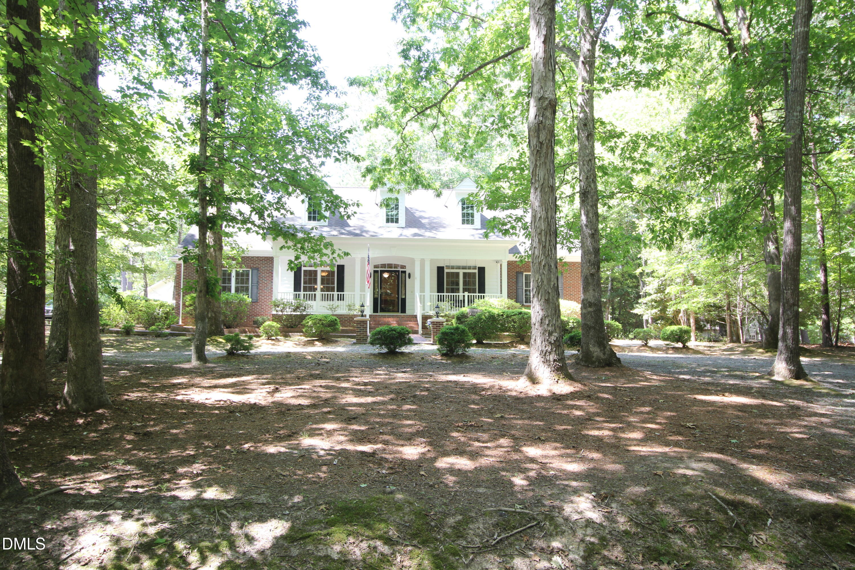 1102 Falling Streme Sanford, NC 27332 - Photo 7 of 67 IMG_8785