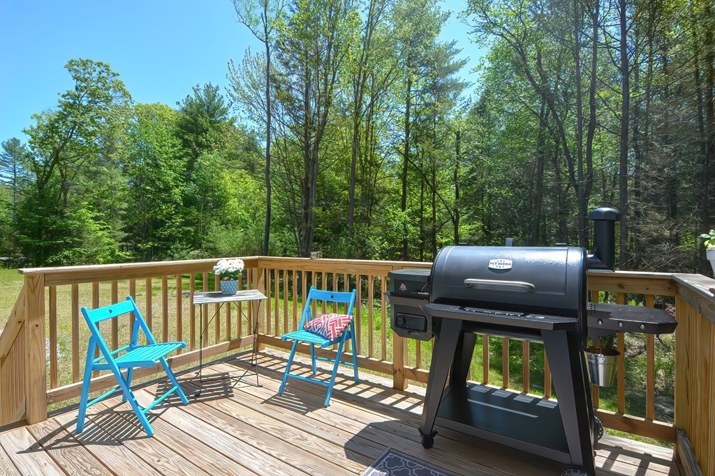 10 Colony Road Phillipston, MA 01331 - Photo 30 of 36 a view of sitting area on roof deck