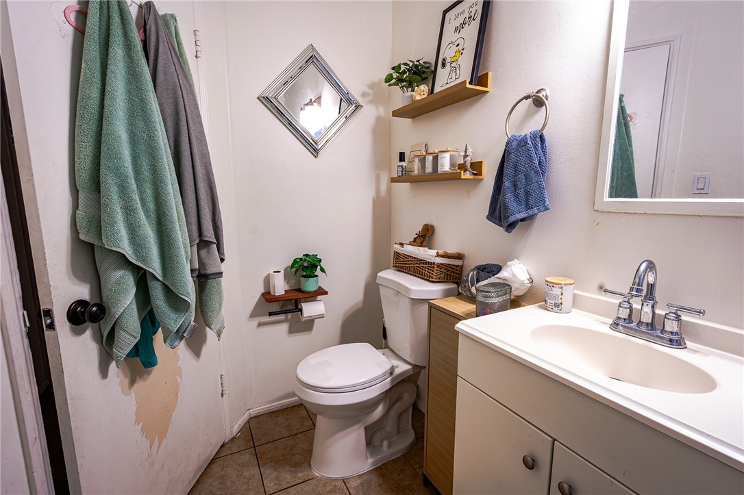 813 West Ramona Road Alhambra, CA 91803 - Photo 23 of 24 2nd unit Bathroom