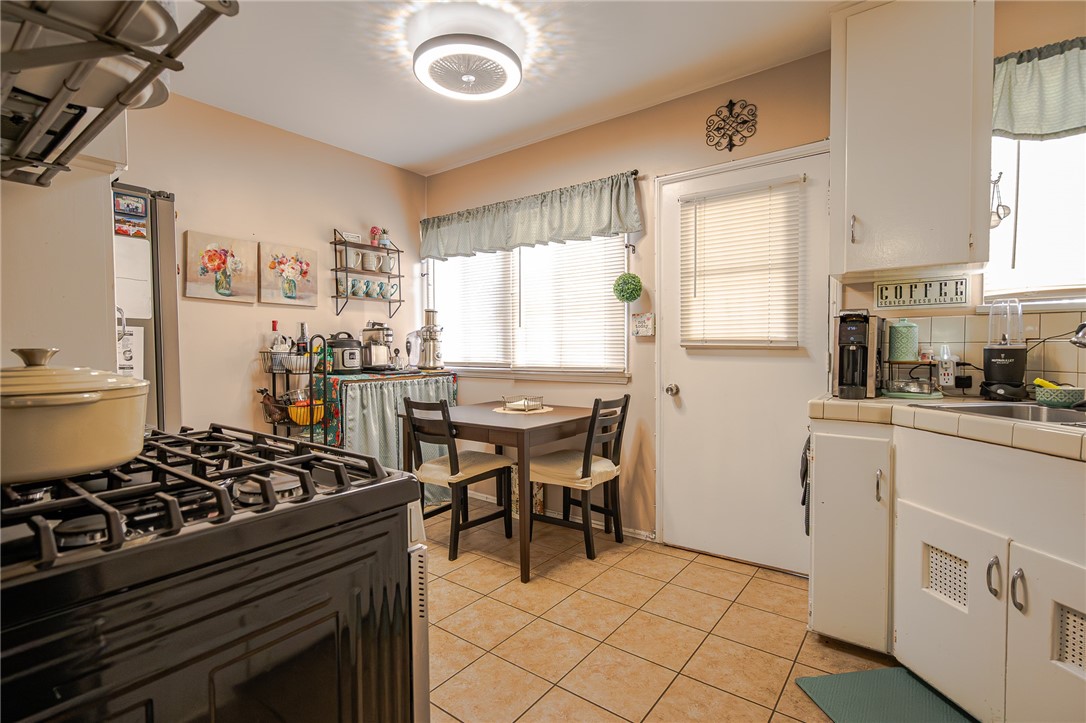 813 West Ramona Road Alhambra, CA 91803 - Photo 3 of 14