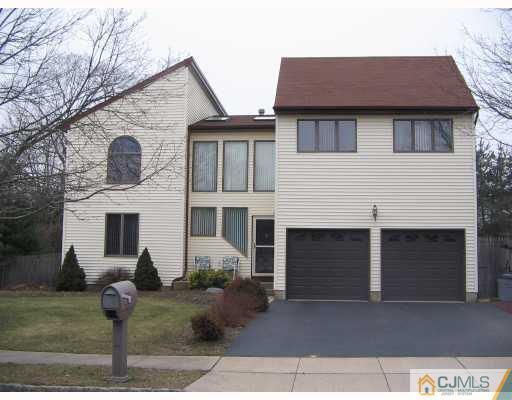 6 Pullman Loop Dayton, NJ 08810 - Photo 1 of 10 Gallery Image 1