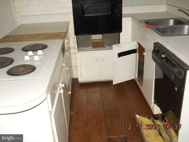 5 Southship Road Dundalk, MD 21222 - Photo 4 of 8 Kitchen