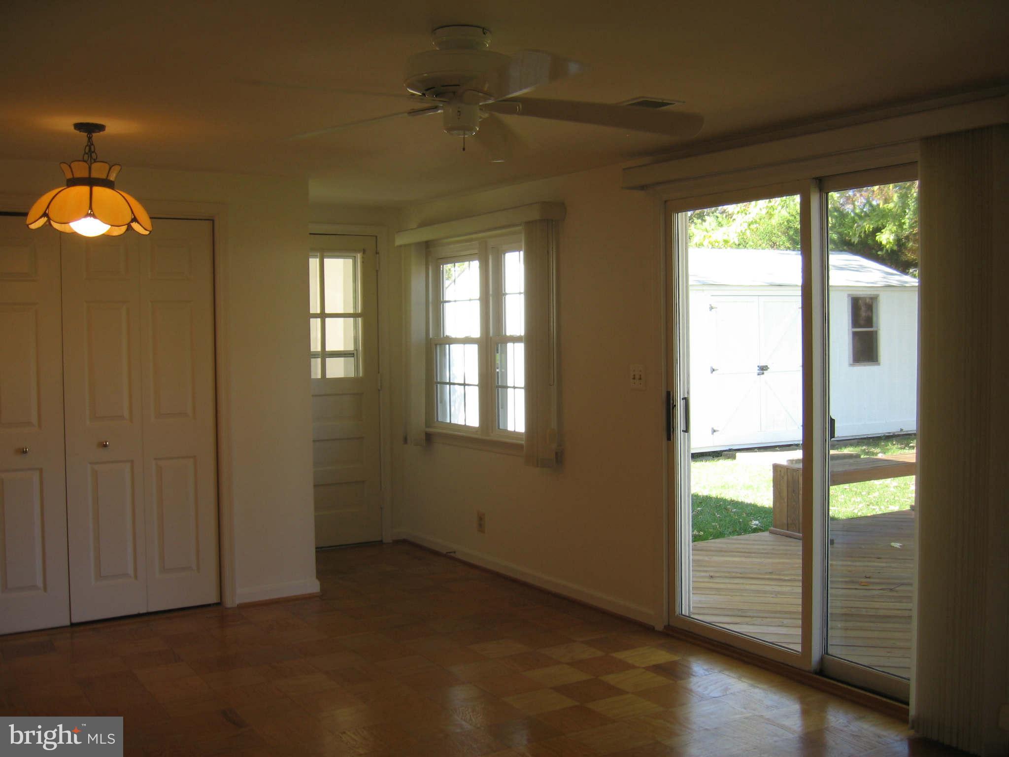 1602 Shenandoah Road Alexandria, VA 22308 - Photo 13 of 20 Family Room