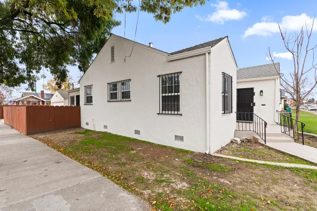 $425,000 | 1205 North Airport Way, Stockton, CA 95205