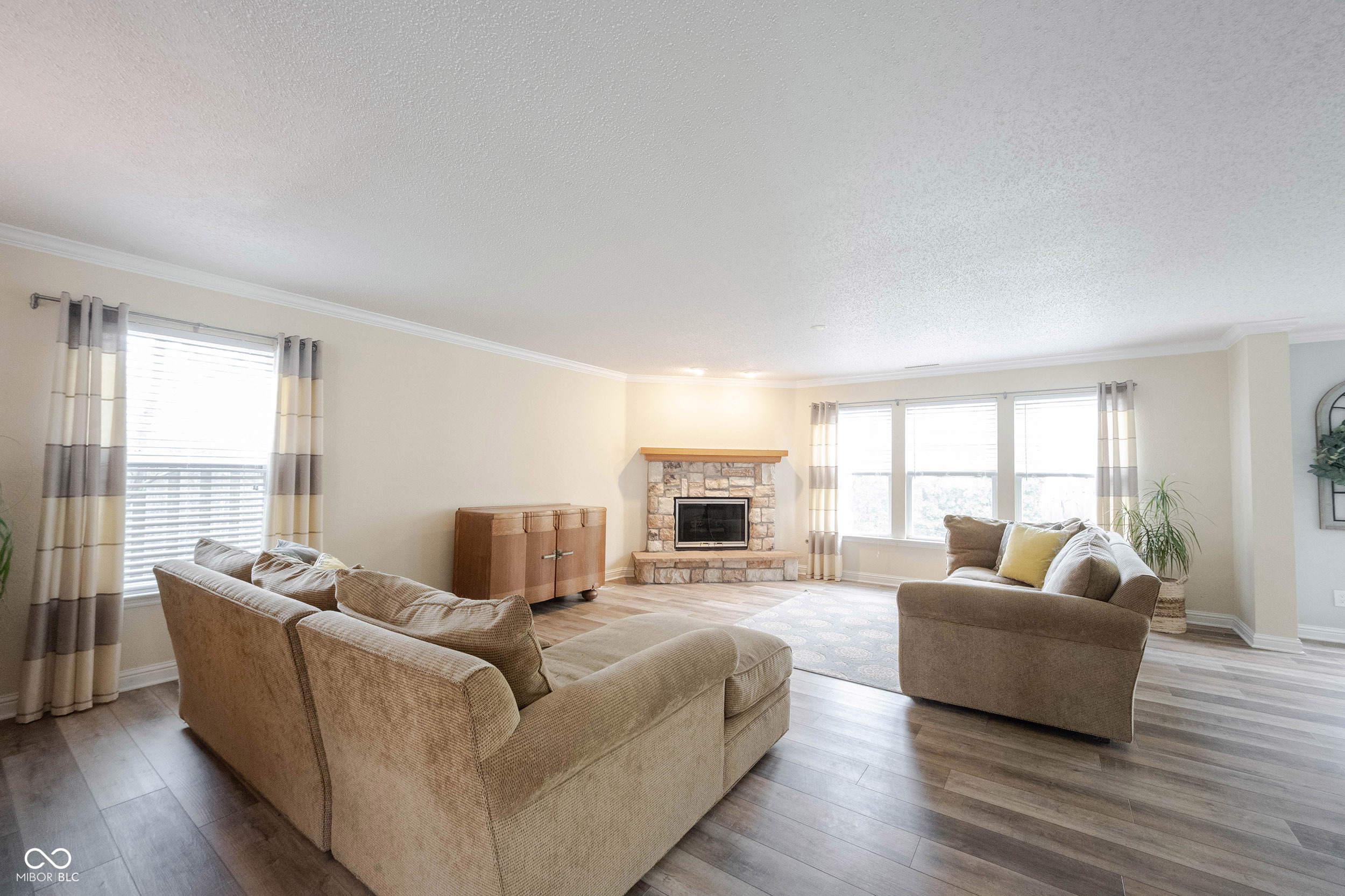 10406 Corning Way Fishers, IN 46038 - Photo 10 of 62 Gallery Image 10