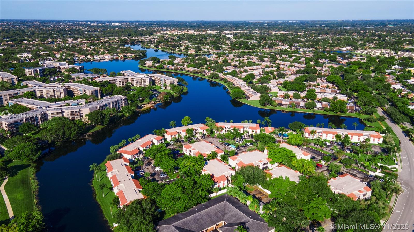 1168 North Hiatus Road, Unit 1168 Pembroke Pines, FL 33026 - Photo 34 of 42