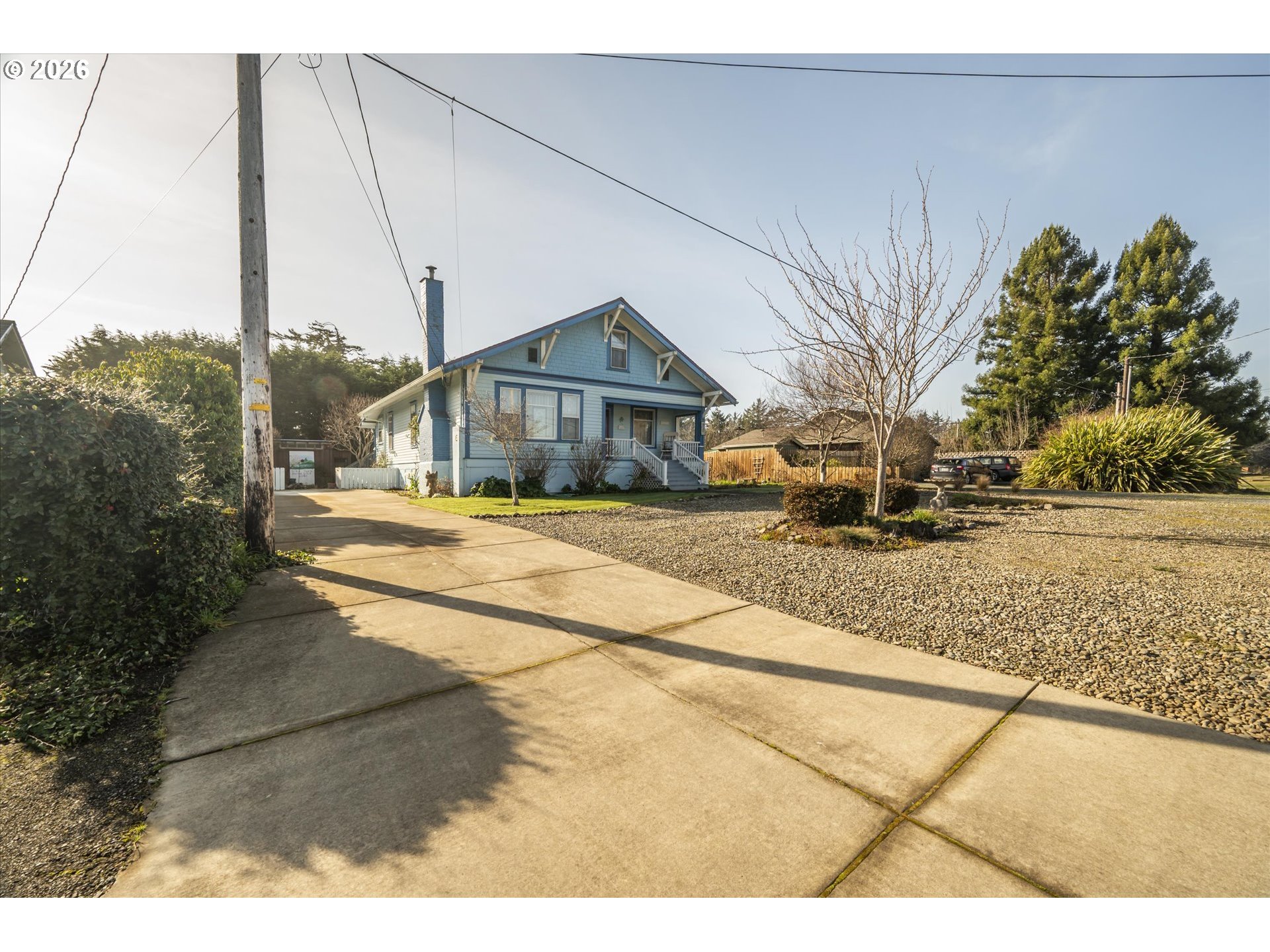 830 Division Street Southeast Bandon, OR 97411 - Photo 11 of 48