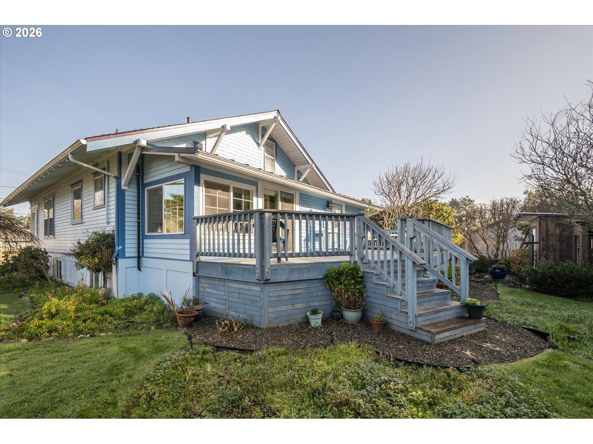 830 Division Street Southeast Bandon, OR 97411 - Photo 4 of 48