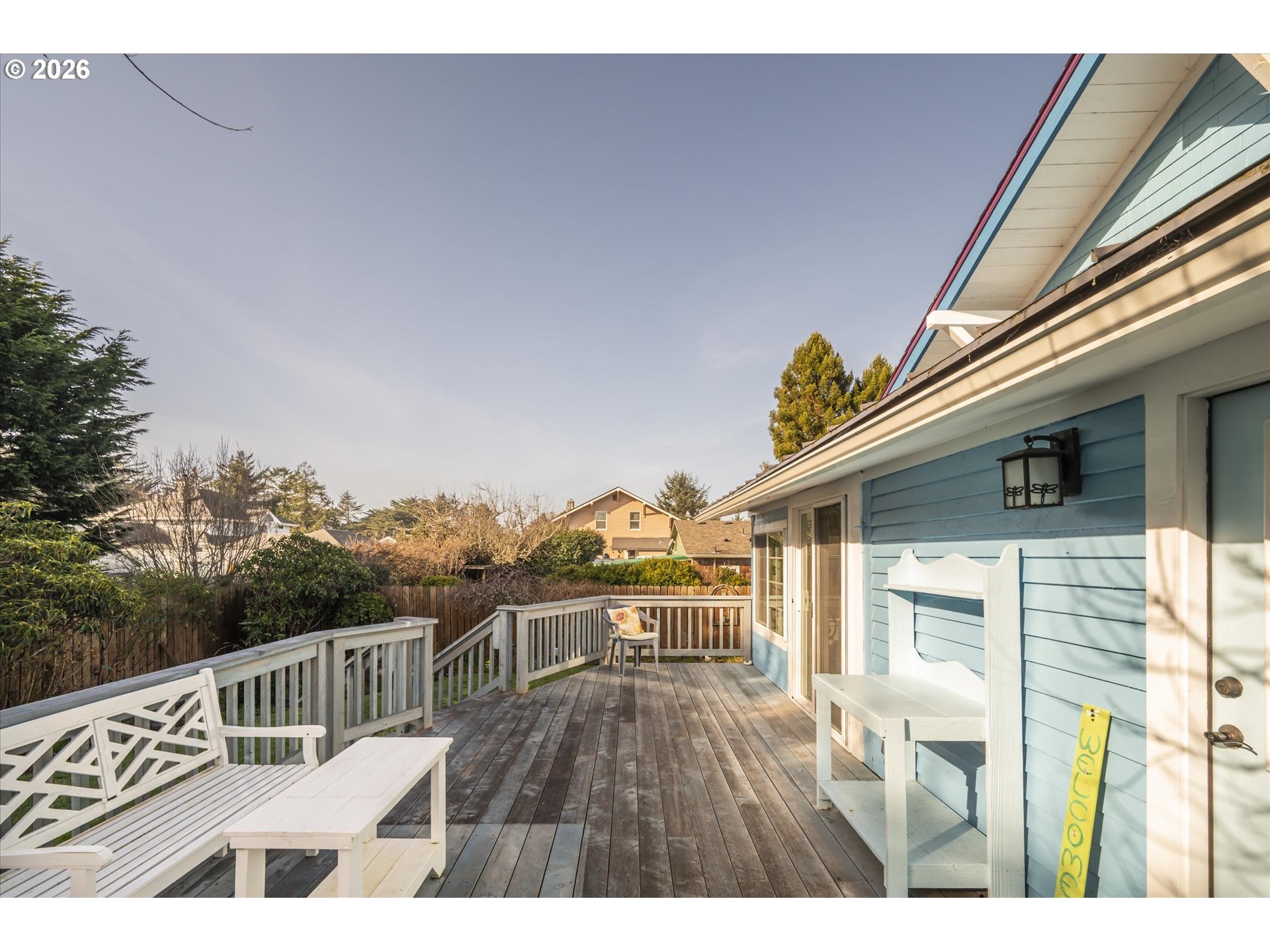 830 Division Street Southeast Bandon, OR 97411 - Photo 6 of 48