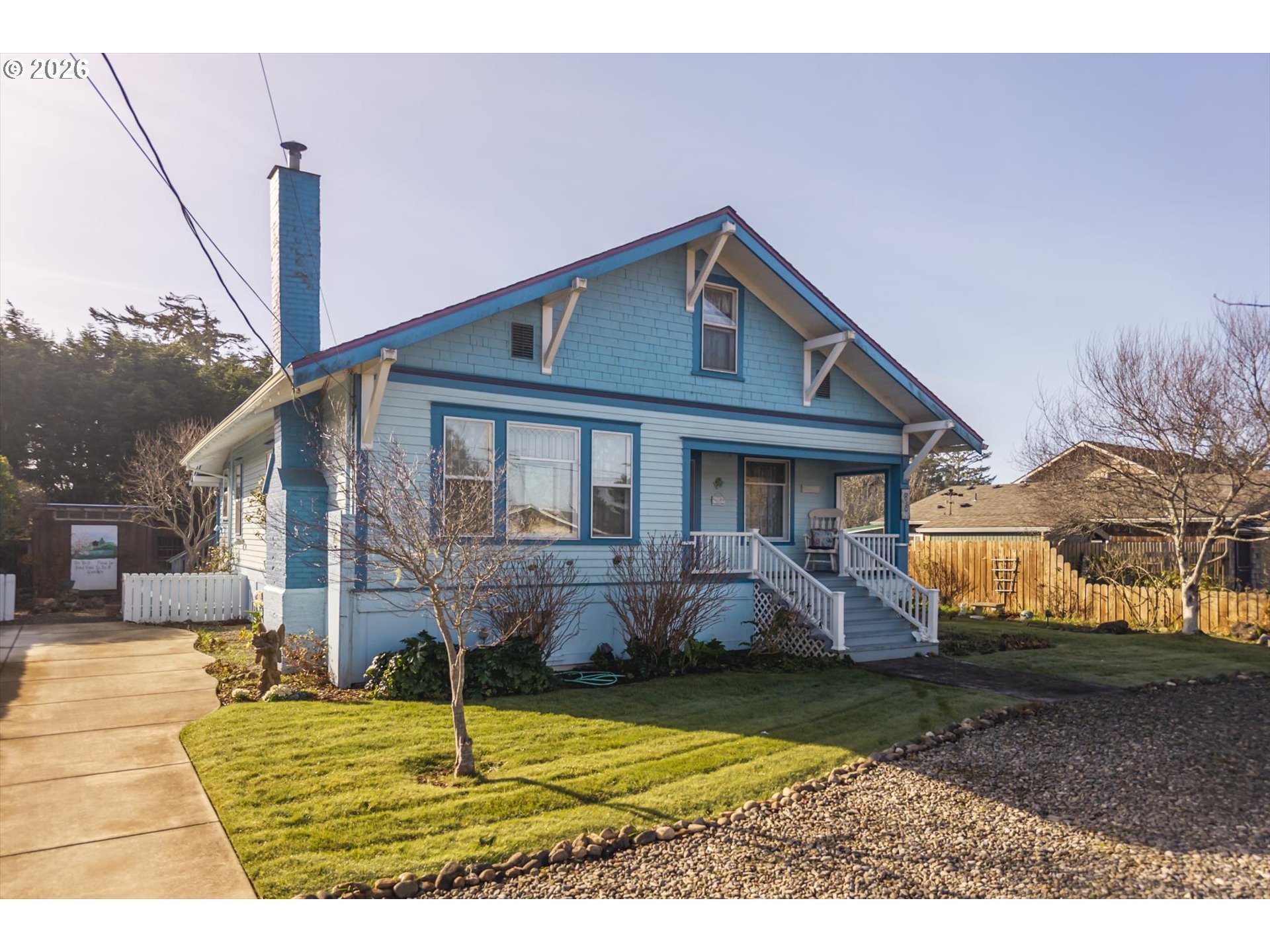 830 Division Street Southeast Bandon, OR 97411 - Photo 10 of 48