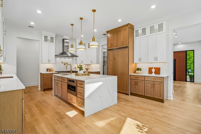 83 Falcon Road Livingston, NJ 07039 - Photo 15 of 45 Gallery Image 15