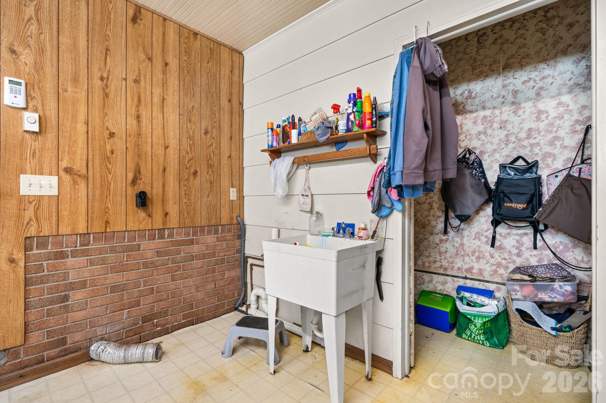 1470 Fairway Acres Road Lenoir, NC 28645 - Photo 21 of 39