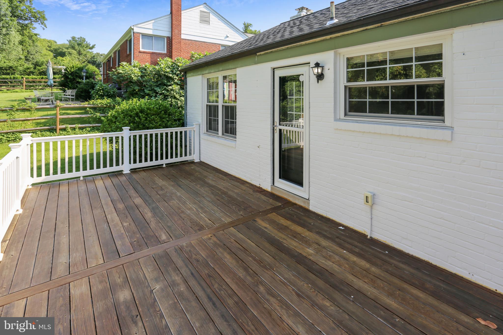 5806 Osceola Road Bethesda, MD 20816 - Photo 27 of 31