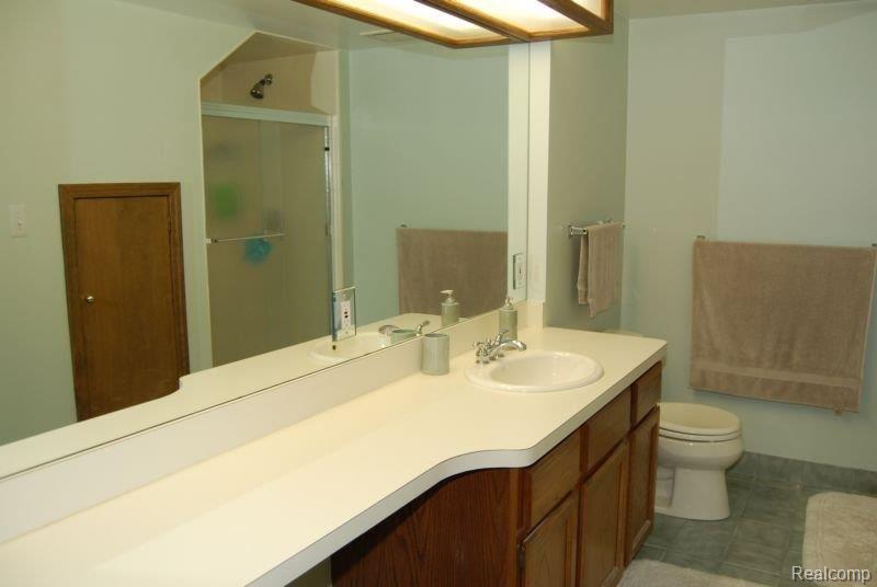 25237 Rutledge Crossing Farmington, MI 48335 - Photo 12 of 21 Lower Level Full Bath