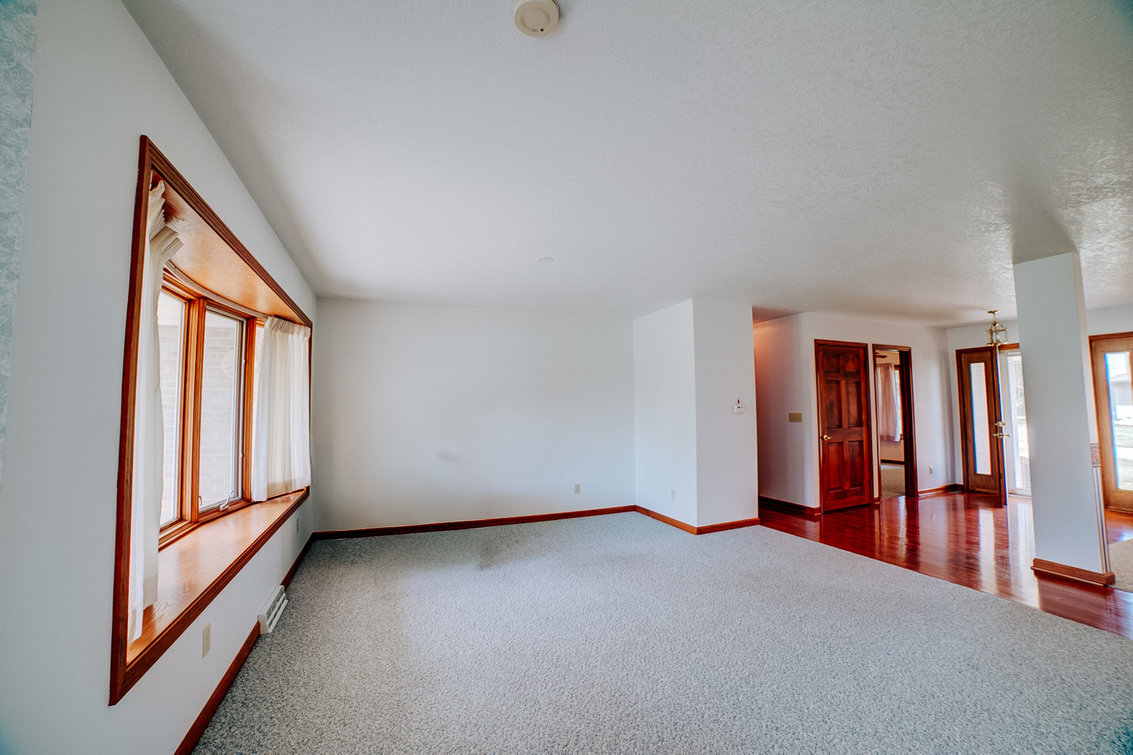 601 Church Street Crescent City, IL 60928 - Photo 25 of 60 a view of an empty room with a window