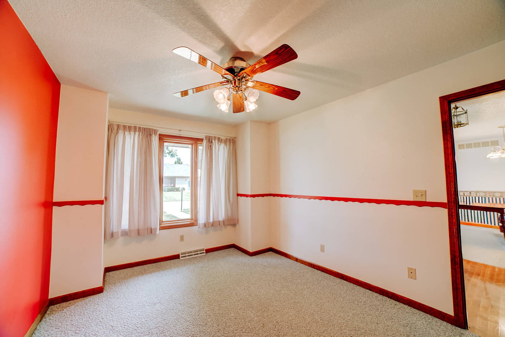 601 Church Street Crescent City, IL 60928 - Photo 29 of 60 a view of an empty room with window
