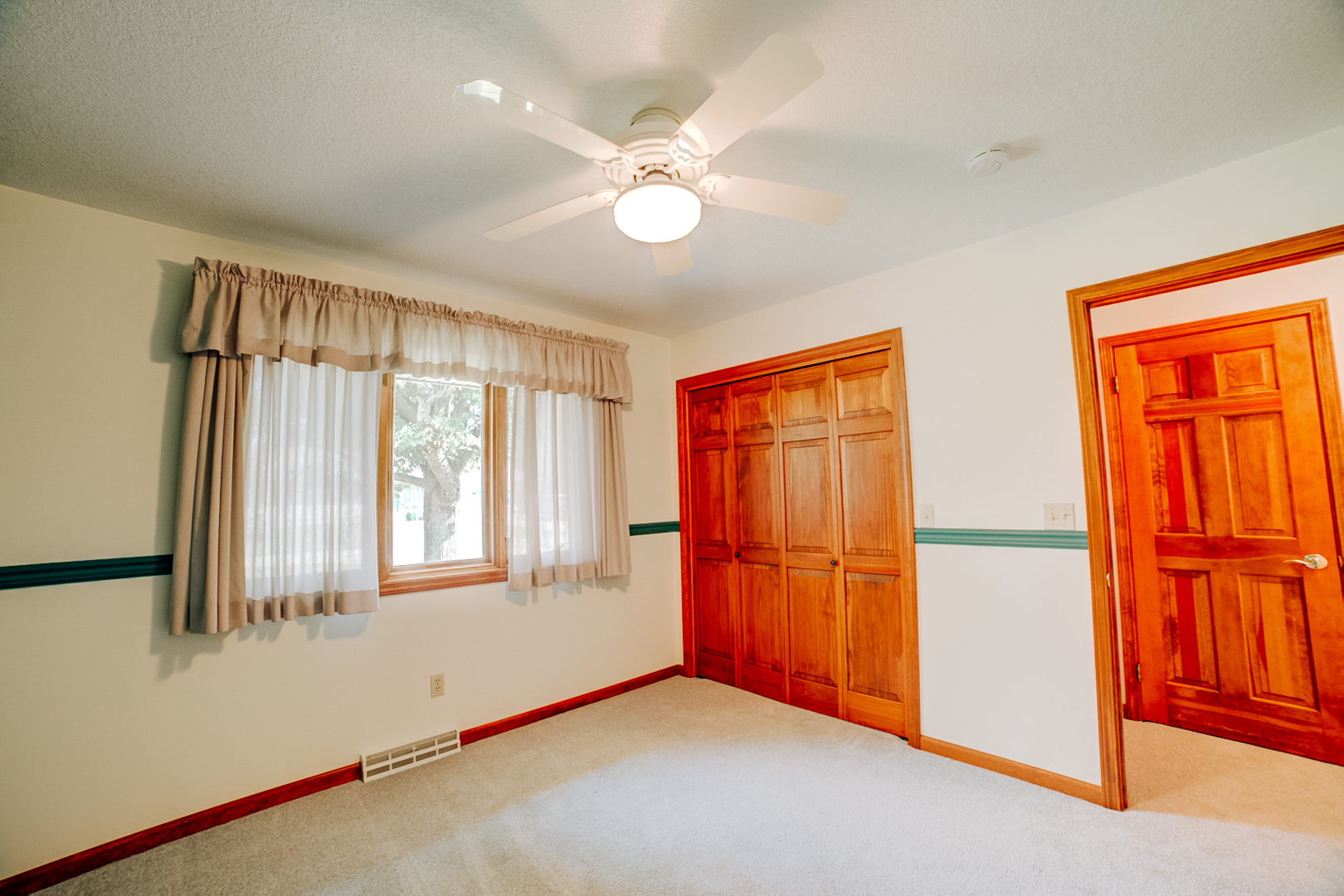 601 Church Street Crescent City, IL 60928 - Photo 35 of 60 an empty room with windows and closet