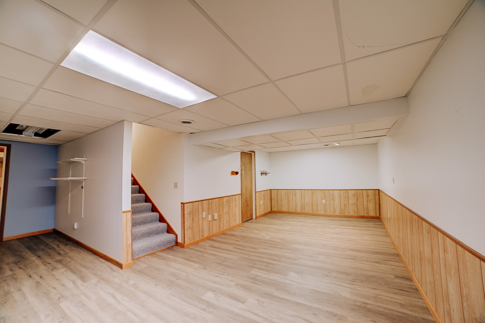 601 Church Street Crescent City, IL 60928 - Photo 50 of 60 a view of an empty room with stairs