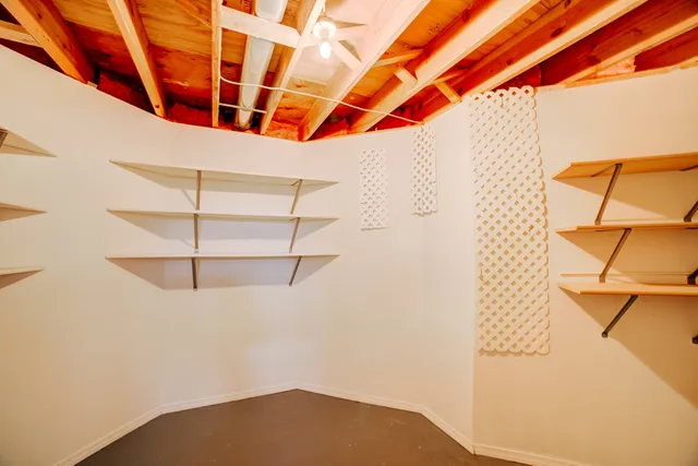 $379,900 | 601 Church Street, Crescent City, IL 60928