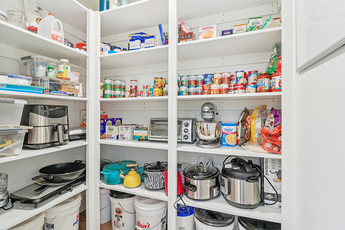 110 Pooler Avenue DeKalb, IL 60115 - Photo 17 of 34