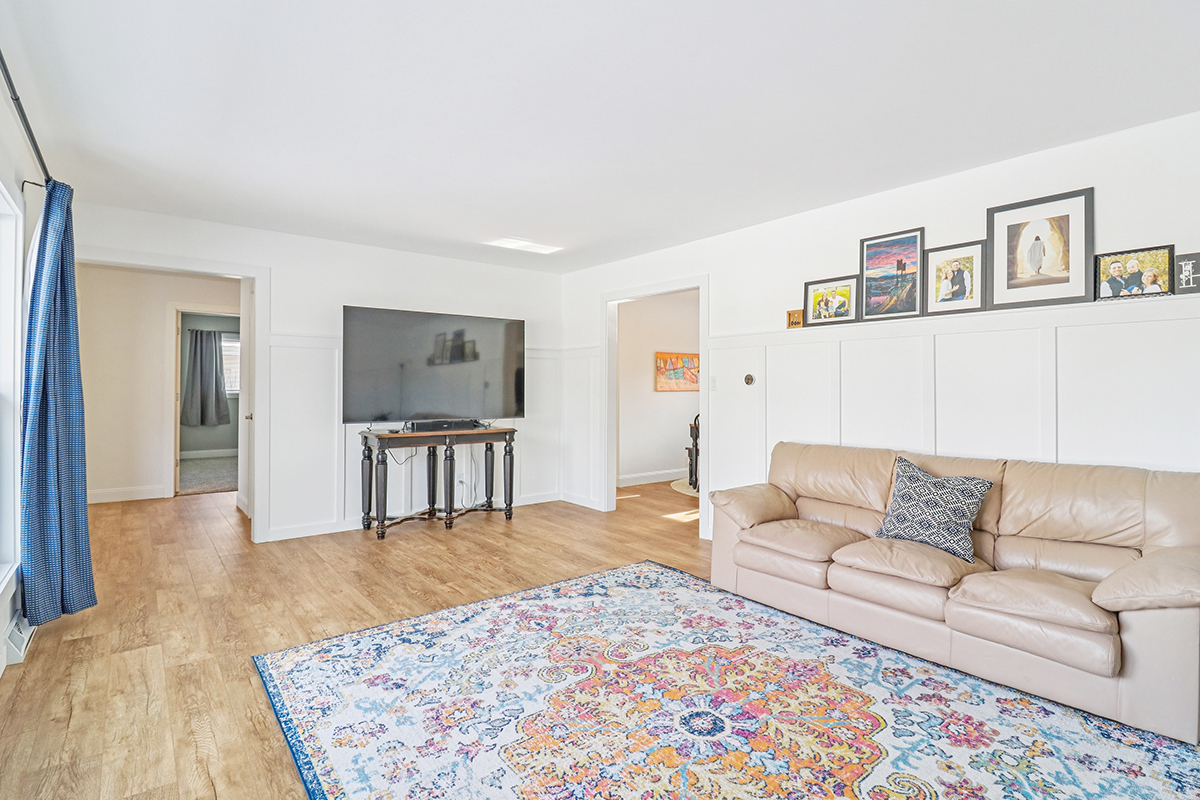 110 Pooler Avenue DeKalb, IL 60115 - Photo 9 of 34