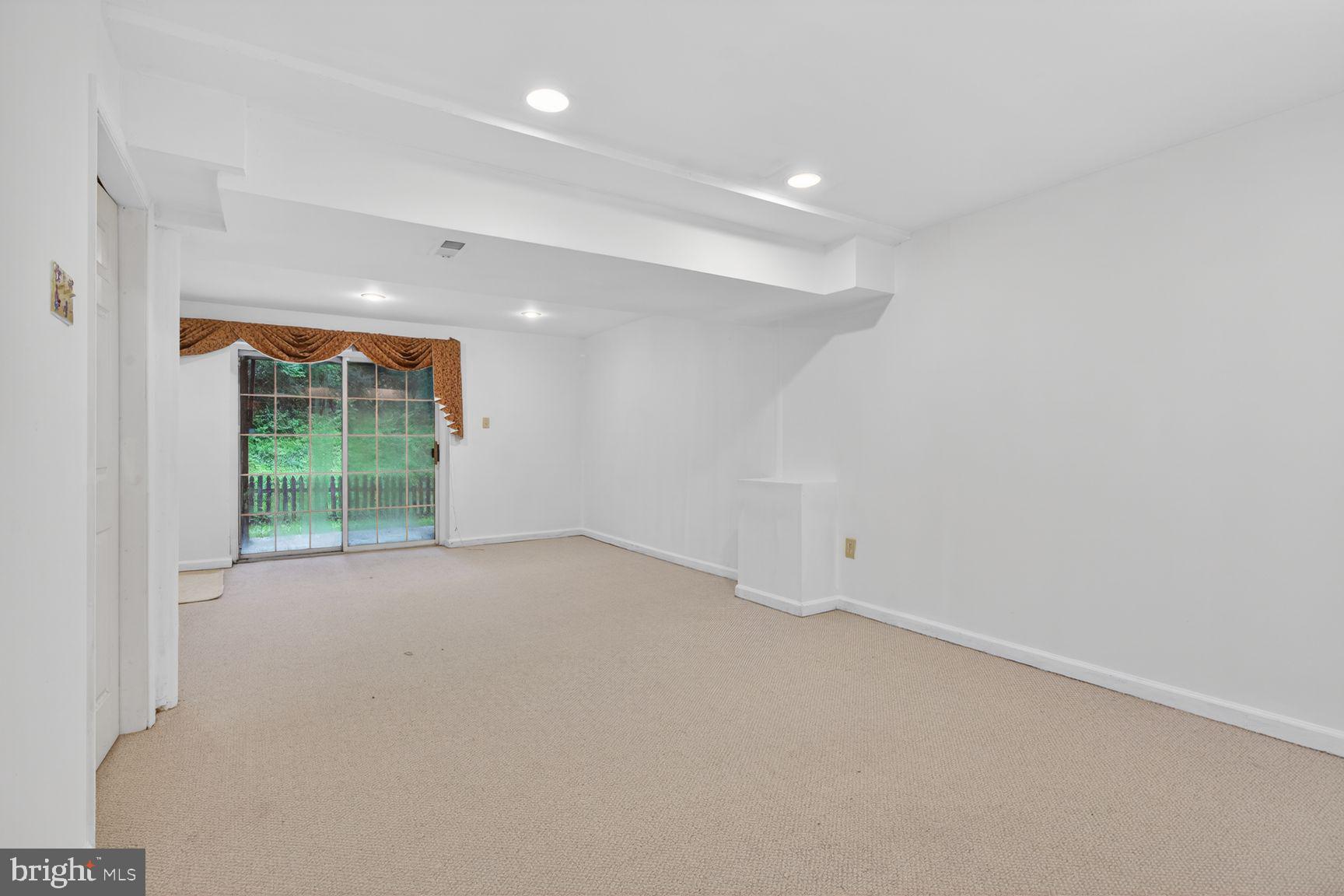 6385 Morning Time Lane Columbia, MD 21044 - Photo 19 of 23 Rec Room