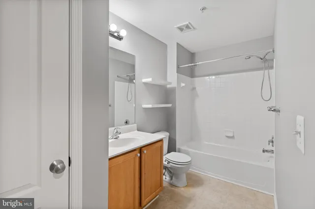 $2,700 | 1900 Lennox Drive, Unit 49, Eldersburg, MD 21784