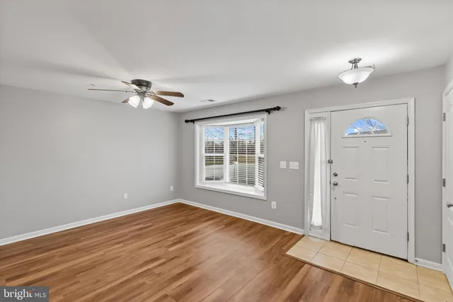 $2,700 | 1900 Lennox Drive, Unit 49, Eldersburg, MD 21784