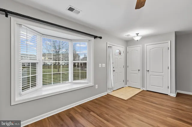 $2,700 | 1900 Lennox Drive, Unit 49, Eldersburg, MD 21784