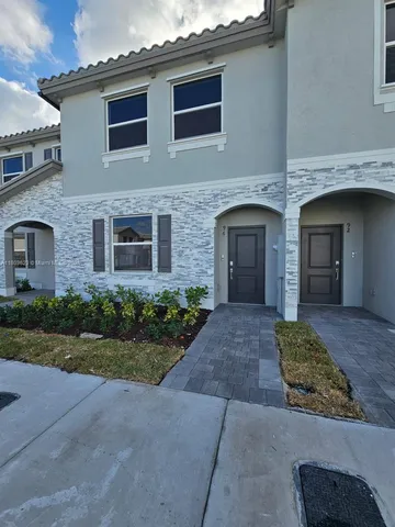 $2,400 | 96 Southeast 11th Court, Florida City, FL 33034