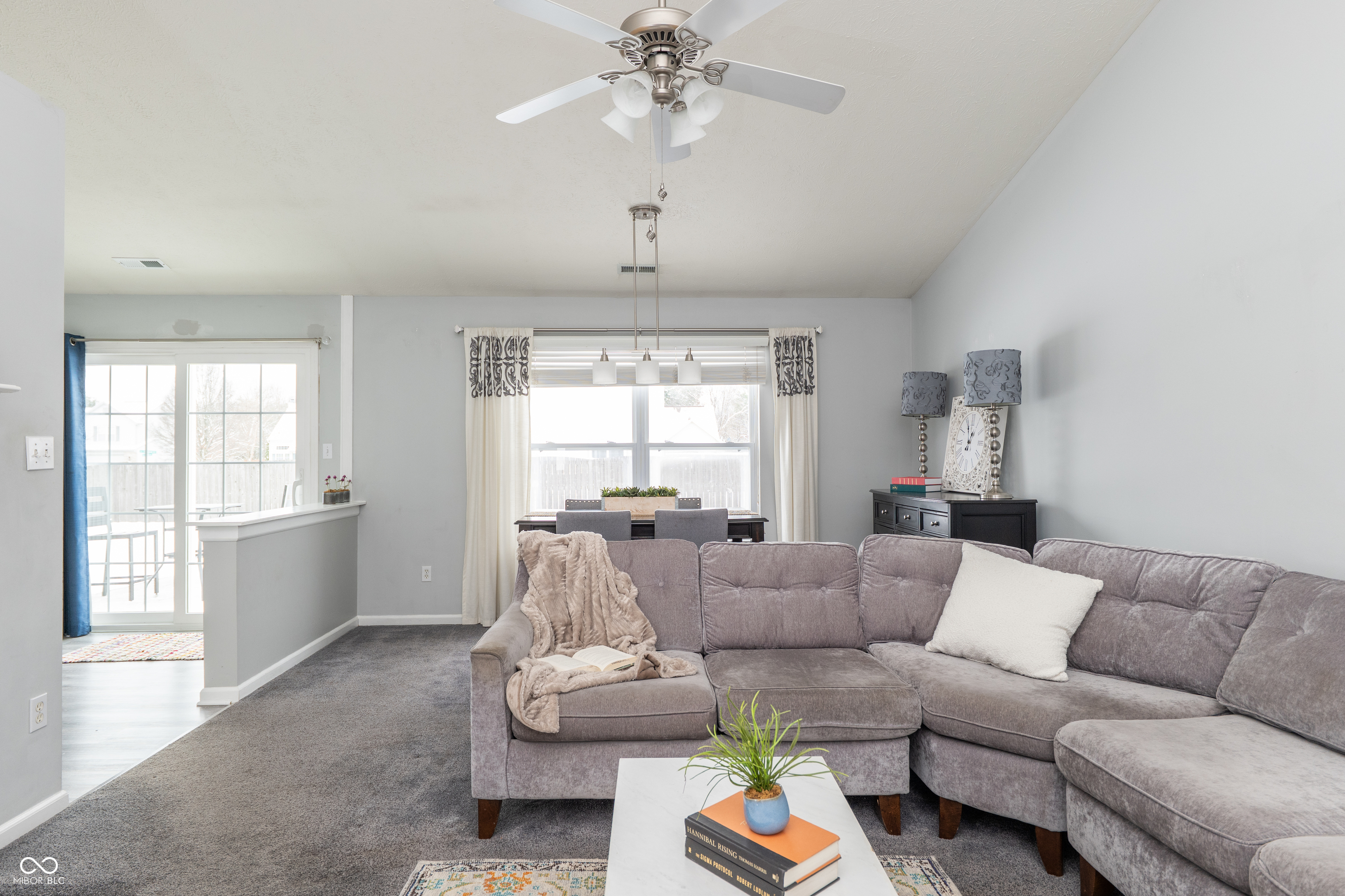 9984 Gentry Drive Fishers, IN 46038 - Photo 7 of 31