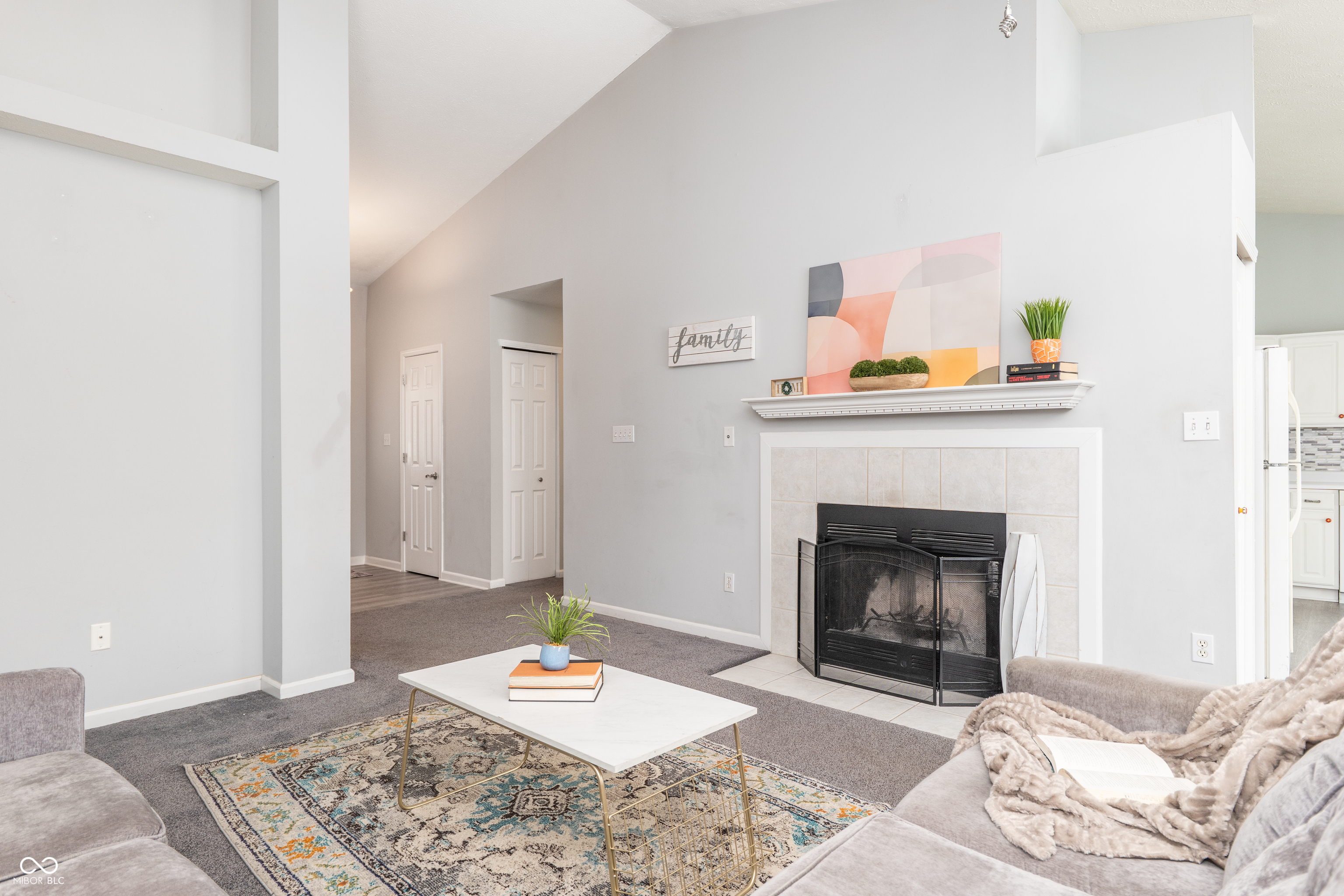 9984 Gentry Drive Fishers, IN 46038 - Photo 8 of 31