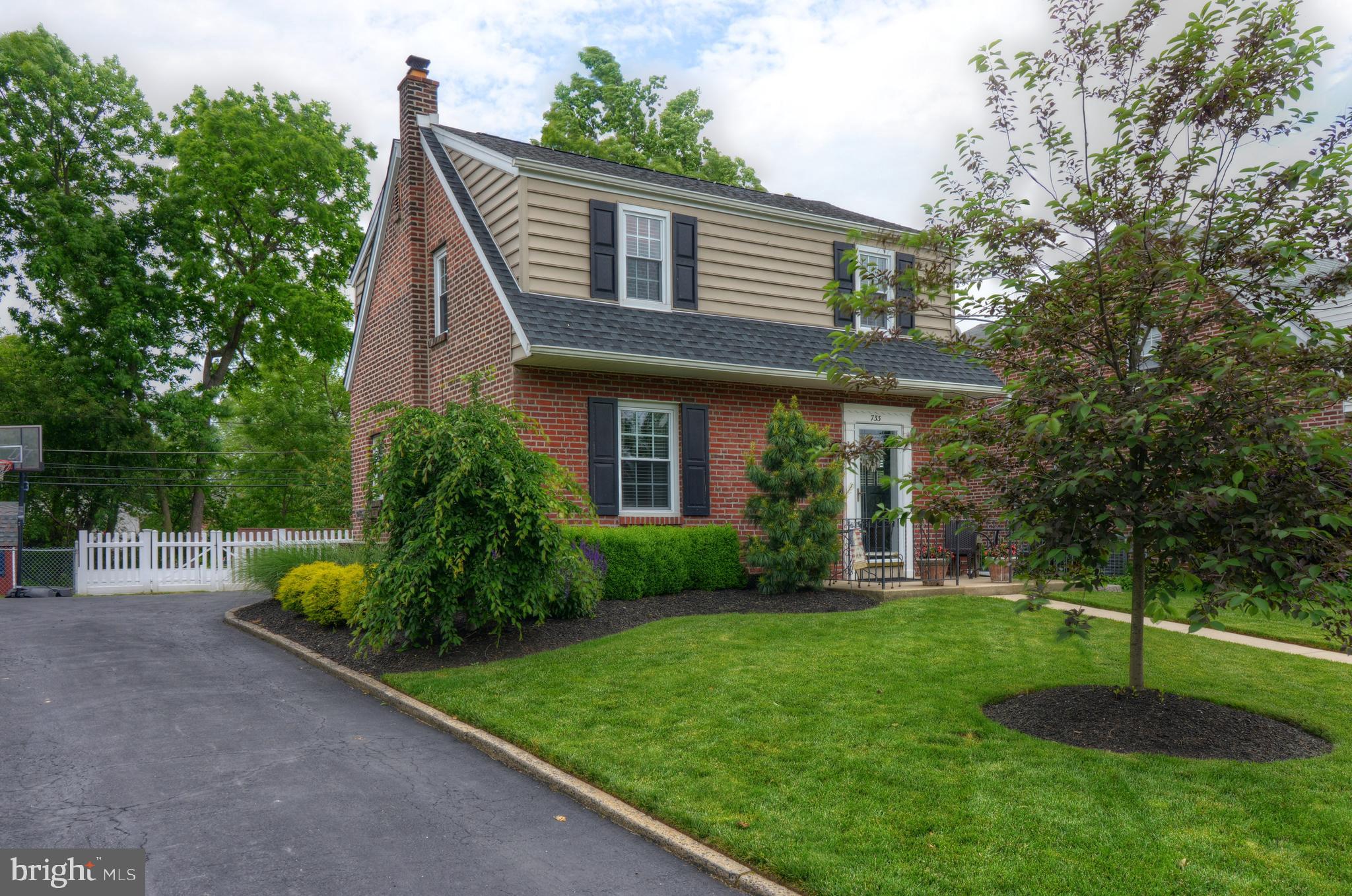 733 Braxton Road Ridley Park, PA 19078 - Photo 2 of 35 Gallery Image 2