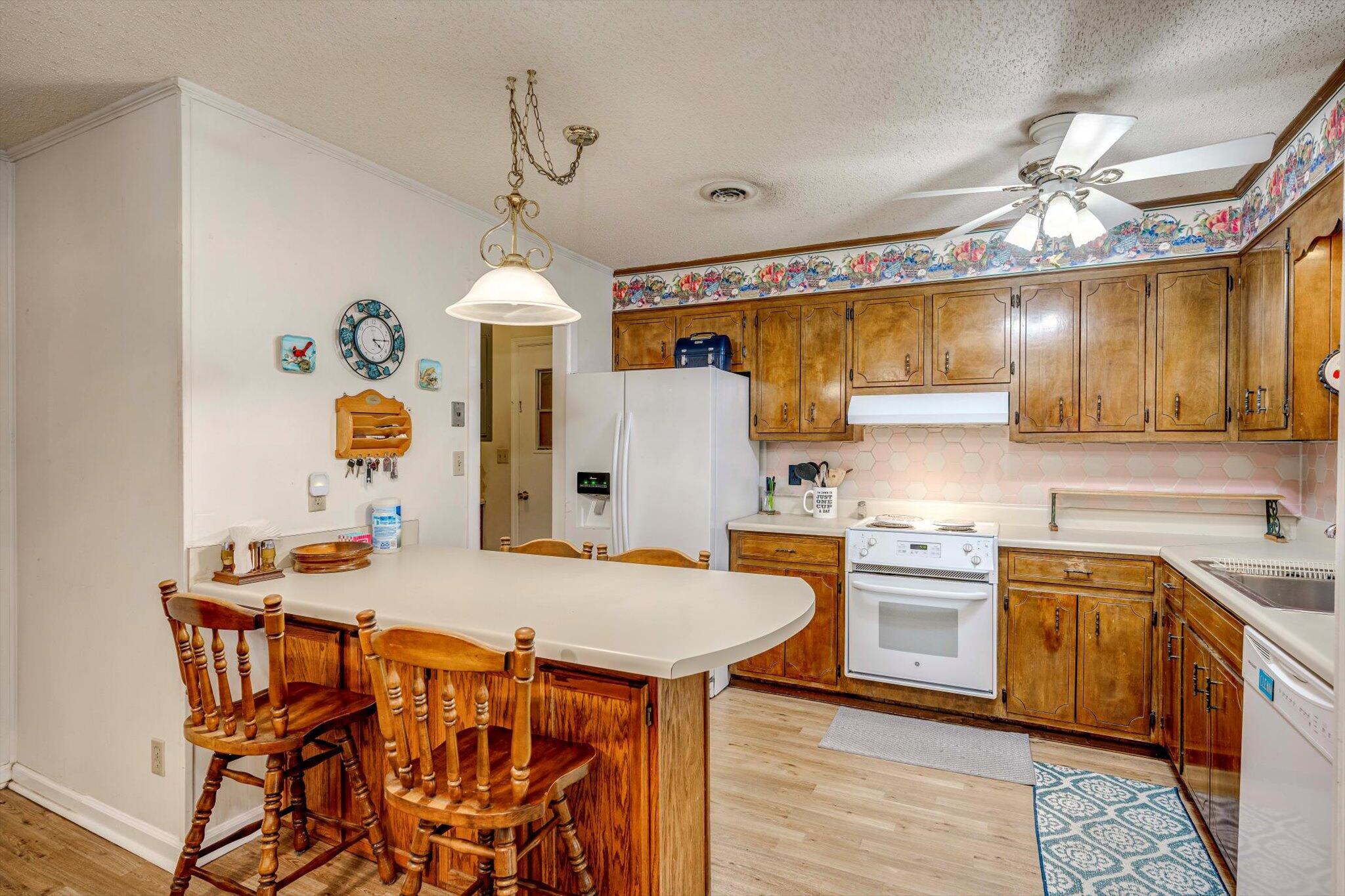 4507 Colonial Road Martinez, GA 30907 - Photo 12 of 39 11-011-