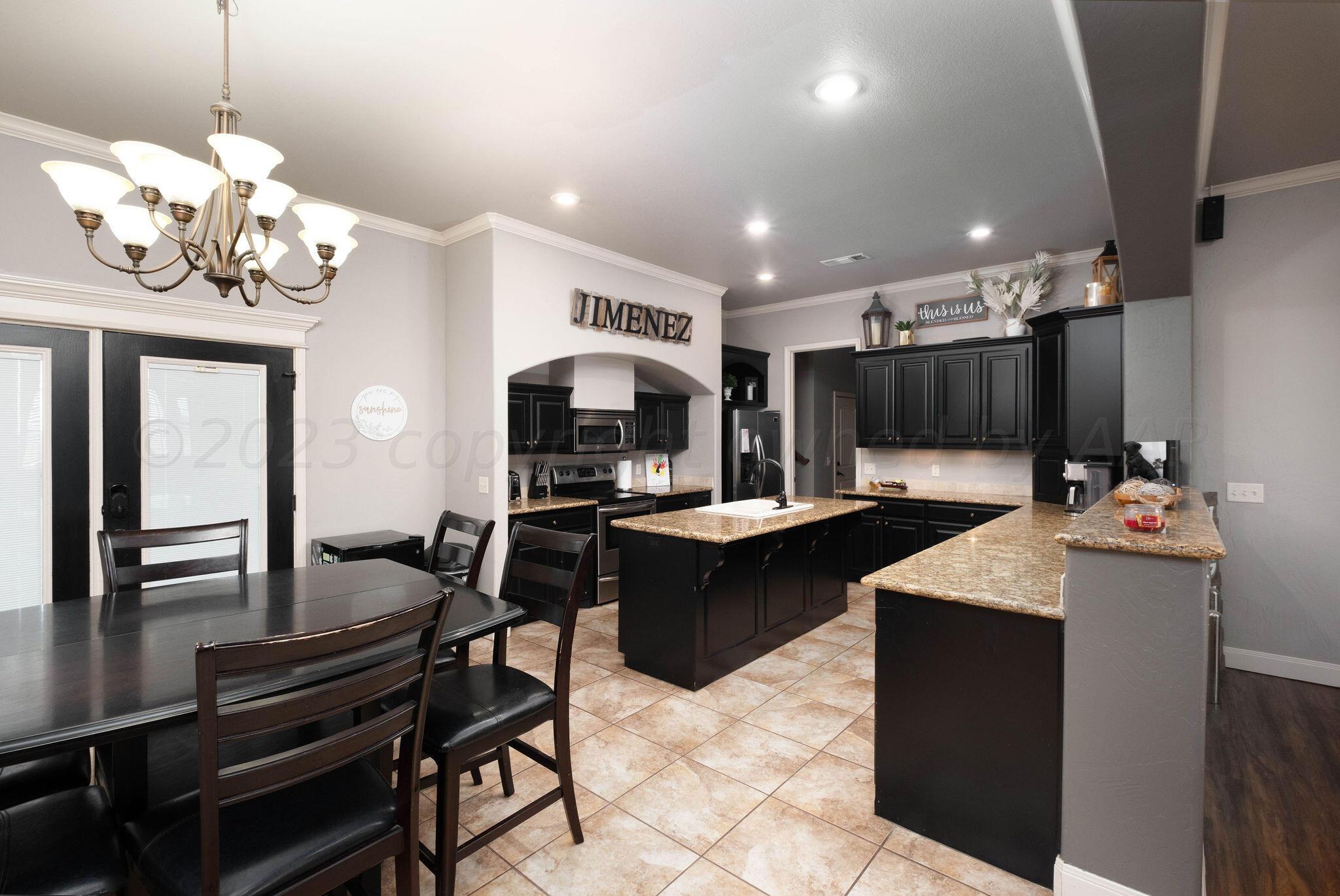 16501 Dove Meadow Road Canyon, TX 79015 - Photo 11 of 47 Kitchen/Dining