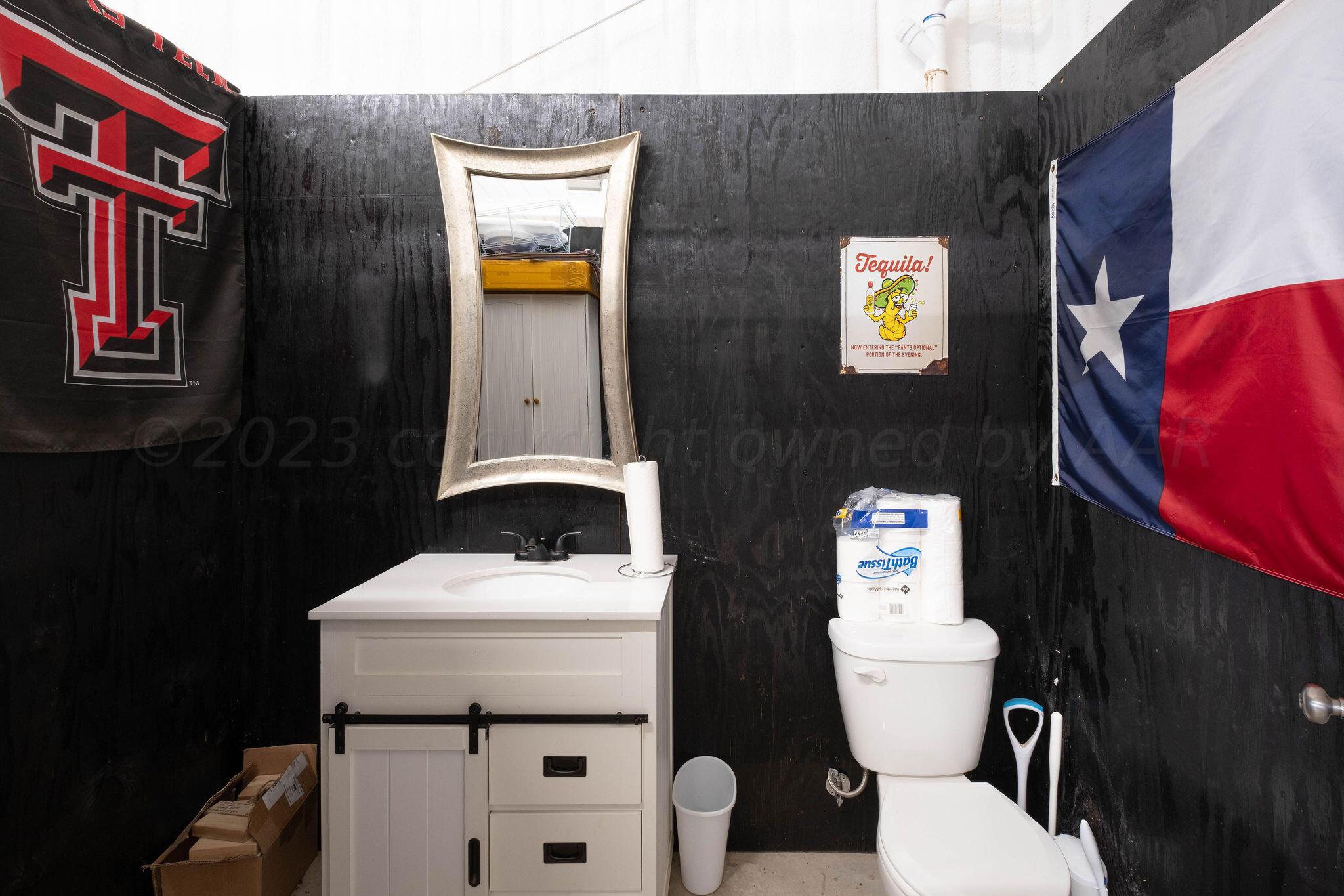 16501 Dove Meadow Road Canyon, TX 79015 - Photo 46 of 47 Shop Bathroom