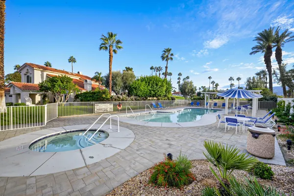$910,000 | 370 Cypress Point Drive, Palm Desert, CA 92211