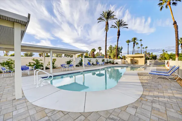 $910,000 | 370 Cypress Point Drive, Palm Desert, CA 92211