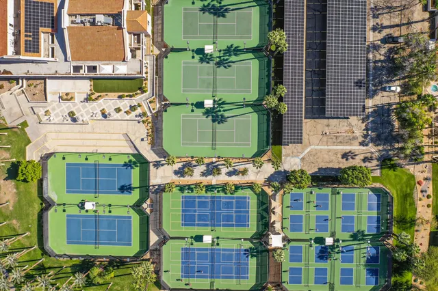 $925,000 | 370 Cypress Point Drive, Palm Desert, CA 92211