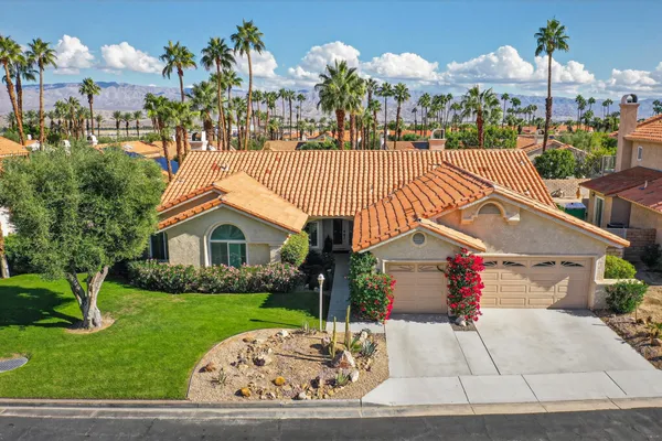 $910,000 | 370 Cypress Point Drive, Palm Desert, CA 92211